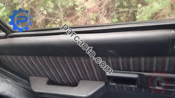 peugeot 205 1.4 benzinli sökme sol arka kapı döşemesi