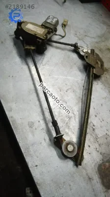 Lada vega sağ arka cam krikosu çıkma