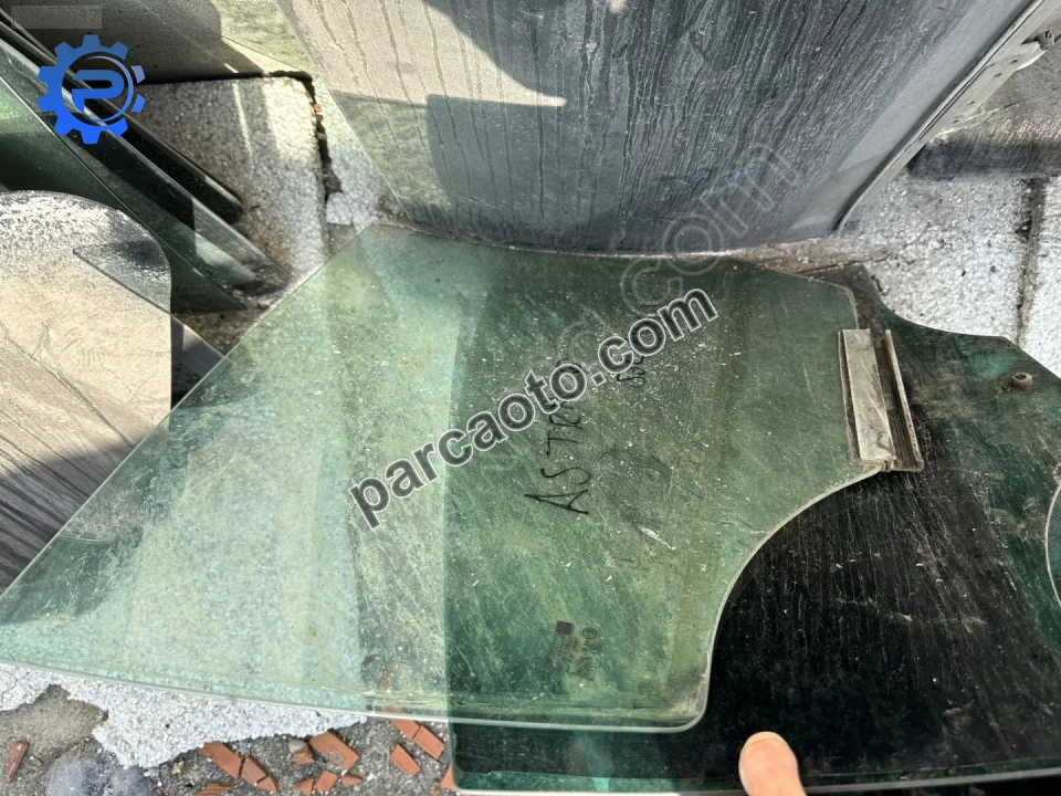 Opel Astra Kapı Camları - Samsun Tekkeköy