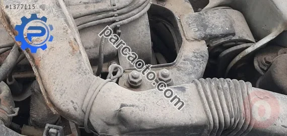 1992 hyundai excel 1.5 karburatörlü çıkma hava filtre borusu