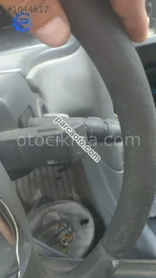 renault laguna 1 çıkma silecek kolu