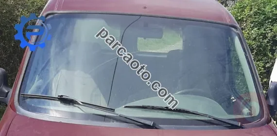 2000 peugeot partner 1.9 çıkma ön cam