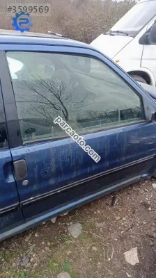Pejo 106 sağ ön kapı yedek parça