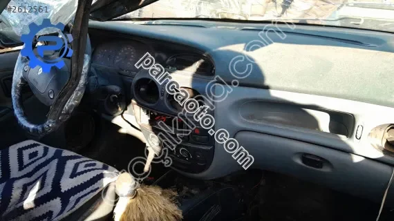 Megane 1 torpido yedek parça