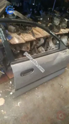 mitsubishi carisma çıkma sağ ön kapı