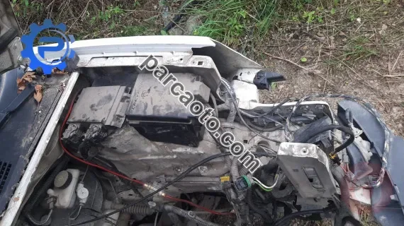 2003 model peugeot partner kesme sol podya