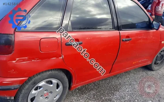 1998 seat ibiza 2.0 gti çıkma sağ yan panel