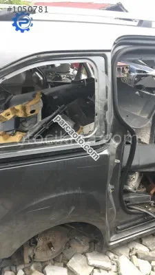 peugeot partner tepee kesme sağ arka çamurluk