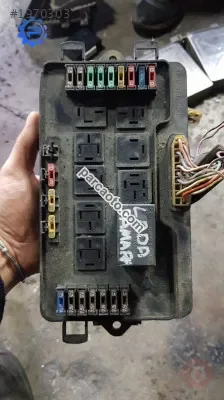 lada samara çıkma sigorta kutusu