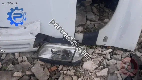 1998 citroen berlingo 1.9 çıkma sol far