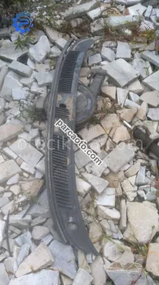 Kia kapital cam önü izgara