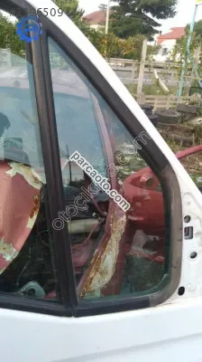 Renault Master Kelebek Cam Arka - Ordu Ünye