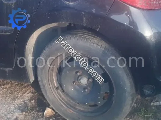 2009 peugeot 207 1.4 benzinli çıkma sol arka jant lastik
