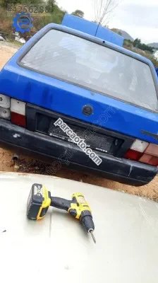 Skoda forman arka cam