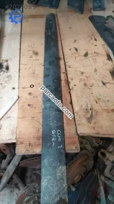 Clio 2 sol ön kapı bandı çıkma