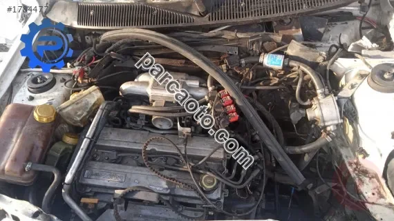 Ford escort 16v efi 1.6 çıkma su deposu