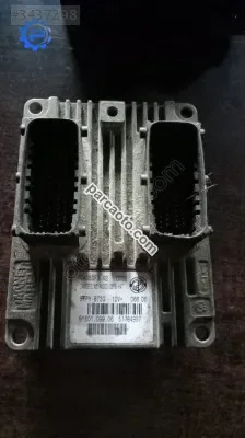 Fiat Punto 1.4 benzinli motor beyni yedek parça