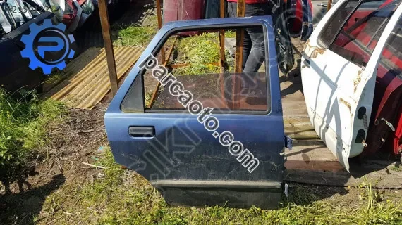 Ford Sierra sağ arka kapı çıkma