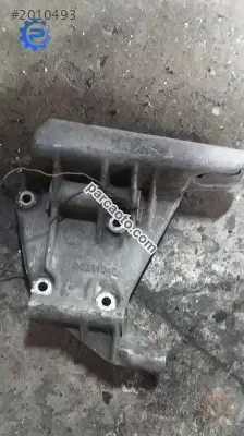 Alfa Romeo motor braketi çıkma