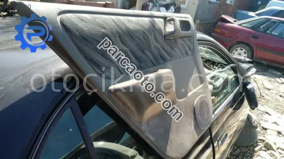 toyota carina sökme sol arka kapı döşemesi