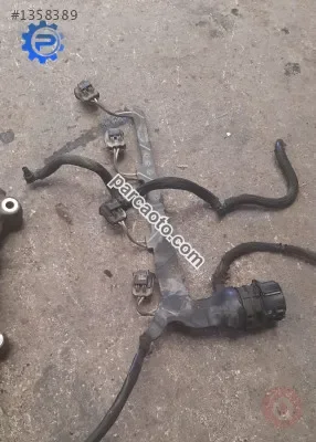 Peugeot 301 çıkma enjektör tesisatı