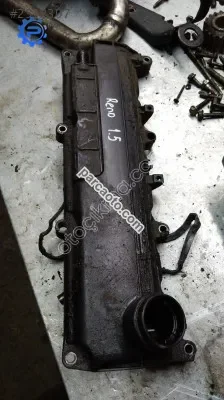 Renault 1.5 Külbütör Kapağı çıkma