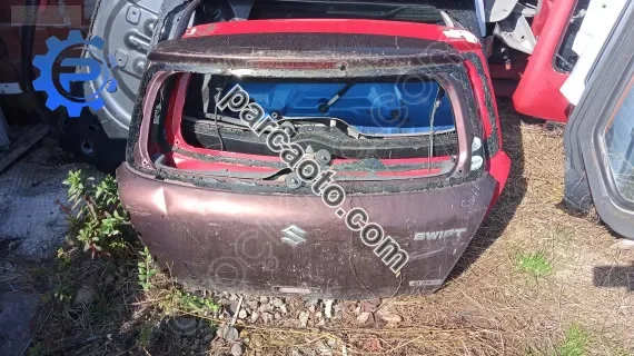 Suzuki swift arka bagaj kapağı yedek parça