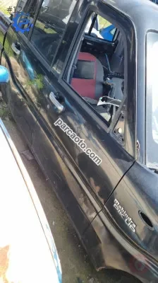 mahindra çıkma sağ ön kapı