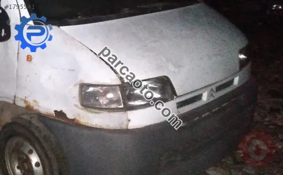 2001 citroen jumper 1.9 çıkma sağ ön çamurluk