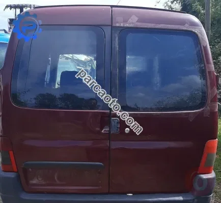2000 peugeot partner 1.9 çıkma bagaj kapısı takımı