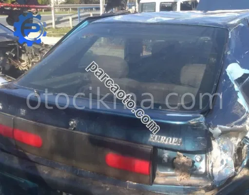 1996 model renault r19 europa 1.6 hb çıkma dolu bagaj kapağı