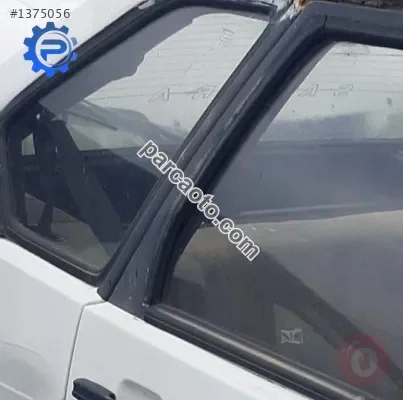 1993 model lada samara çıkma sağ kelebek camı