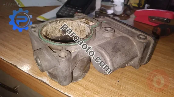Ford focus c-max boğaz kelebeği çıkma