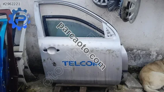 Nissan march sag on kapi yedek parça