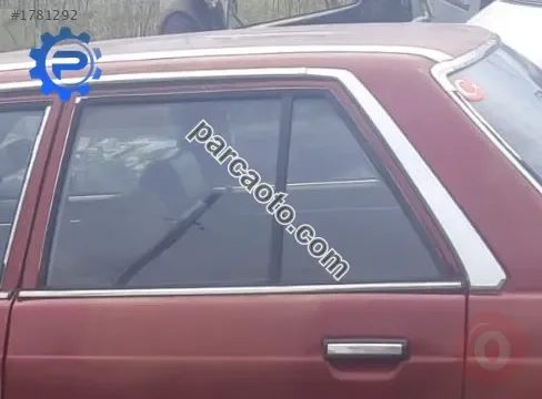 1983 model honda accord 1.6 çıkma sol arka kapı camı