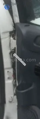 2002 fiat scudo 1.9 dizel çıkma sağ ön kapı menteşe