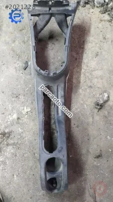 C3 orta konsol çıkma