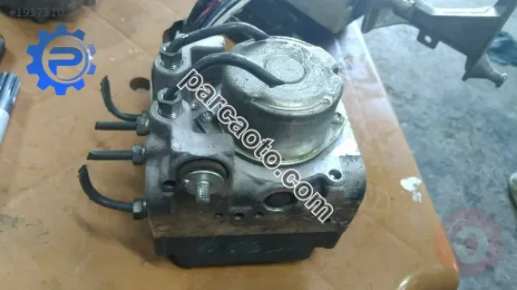 Toyotaa cluger abs beyni 133800-3110 çıkma
