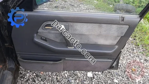 mazda 929 sökme sağ ön kapı döşemesi