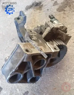 opel vivaro 1.9 çıkma mazot pompa braketi
