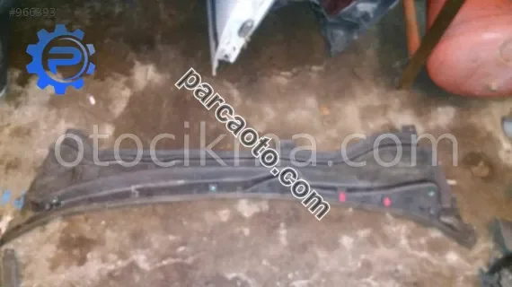 citroen nemo çıkma ön cam ızgarası