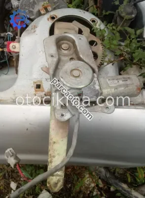mazda 626 çıkma sol arka cam krikosu motorlu