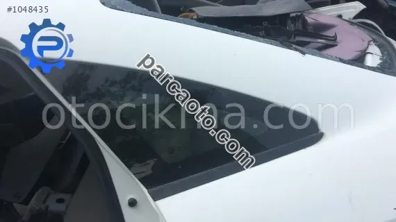 fıat lınea sol arka kelebek cam