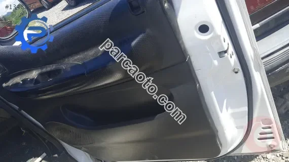hyundai starex sökme sağ ön kapı döşemesi