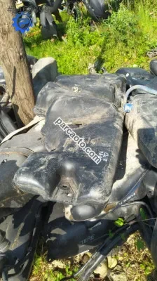 Clio 2 yakıt deposu çıkma