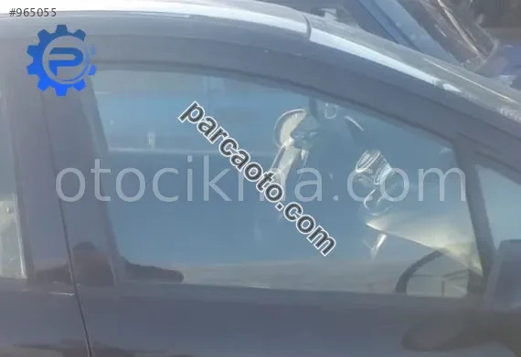 2009 model peugeot 207 1.4 benzinli çıkma sağ ön kapı camı