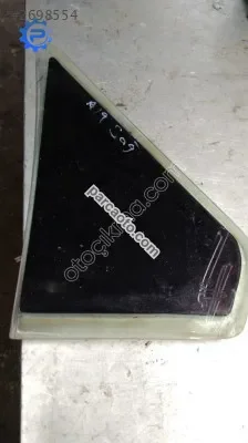 Renault 19 sag arka kelebek camı yedek parça
