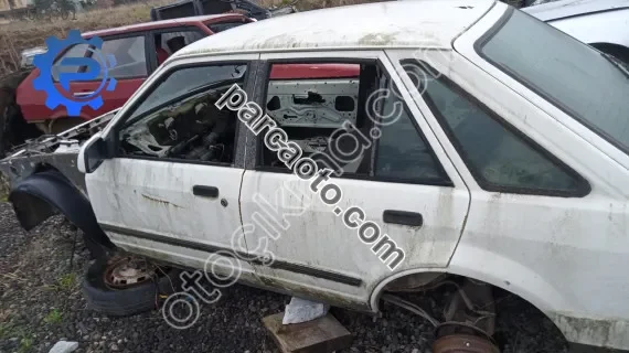 Ford escort 90 model sol kapılar adet yedek parça