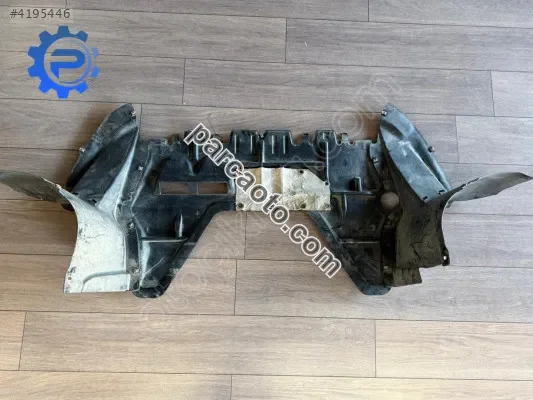 Motor Alt Muhafaza VW Passat B6 Benzin 3C0825237