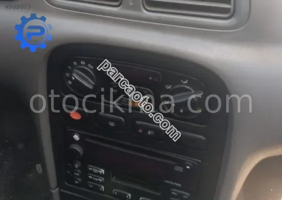 kia clarus 2.0 çıkma orta kontrol paneli